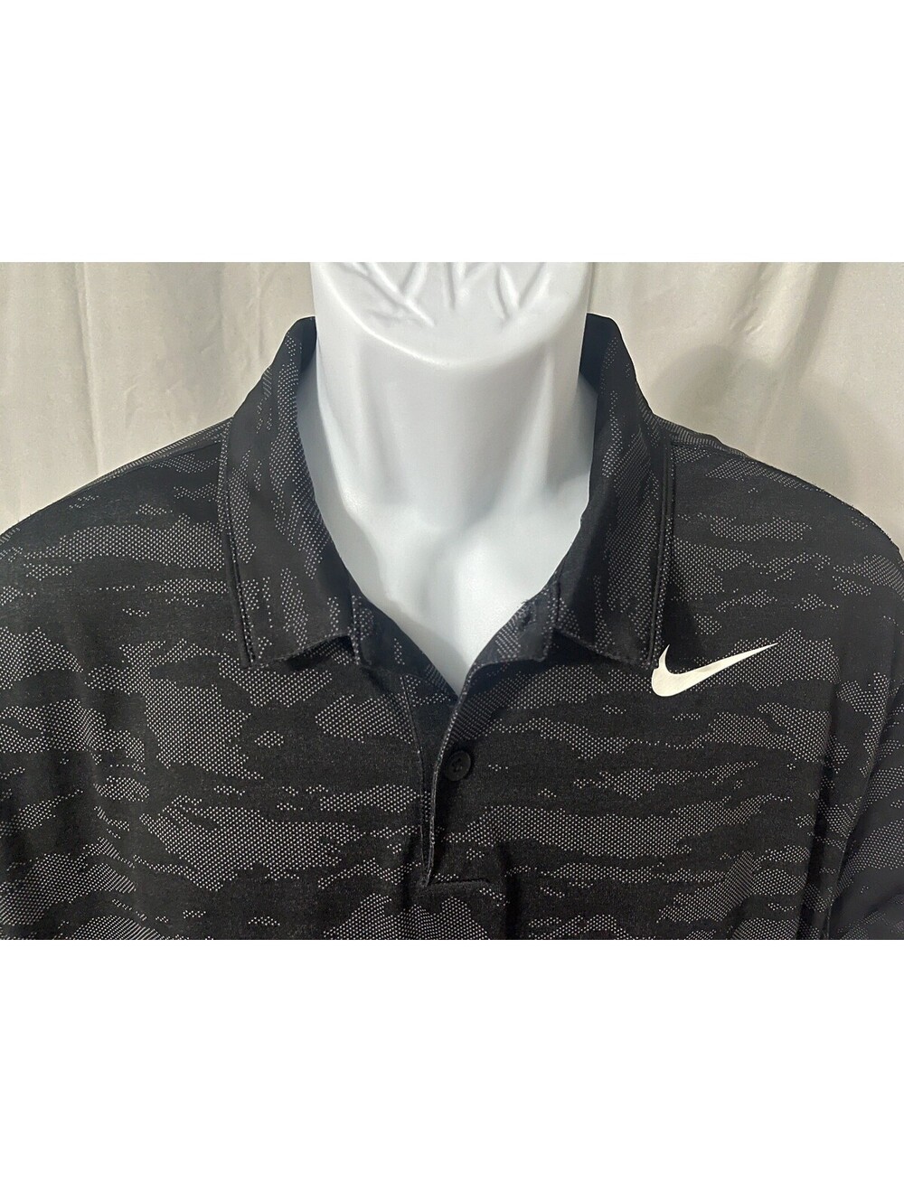 Nike Golf Men's Black White Digital Camo Pattern Standard Fit Polo Shirt Large L